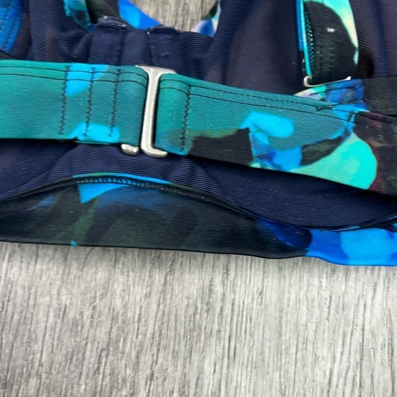 34B/C Athleta Blue Print Twister‎ Bikini Top - Picture 5 of 12